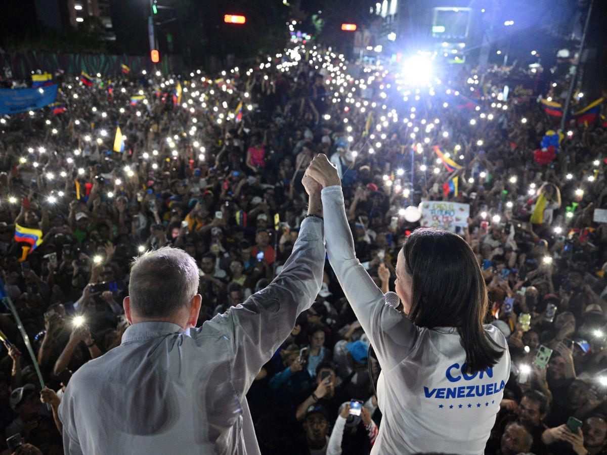 El aparato chavista ha apresado opositores, inhabilitado candidatos y difundido desinformación en los meses previos a las elecciones.