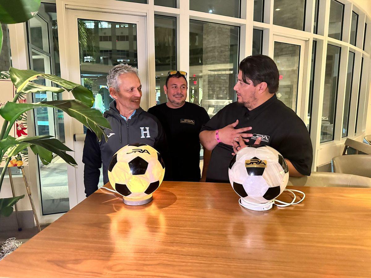 Balones de marmol para Reinaldo Rueda y Bernardo Redín