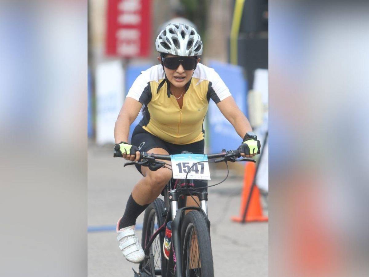 Chicas deslumbran con su talento y belleza en la Vuelta Ciclística de EL HERALDO 2024