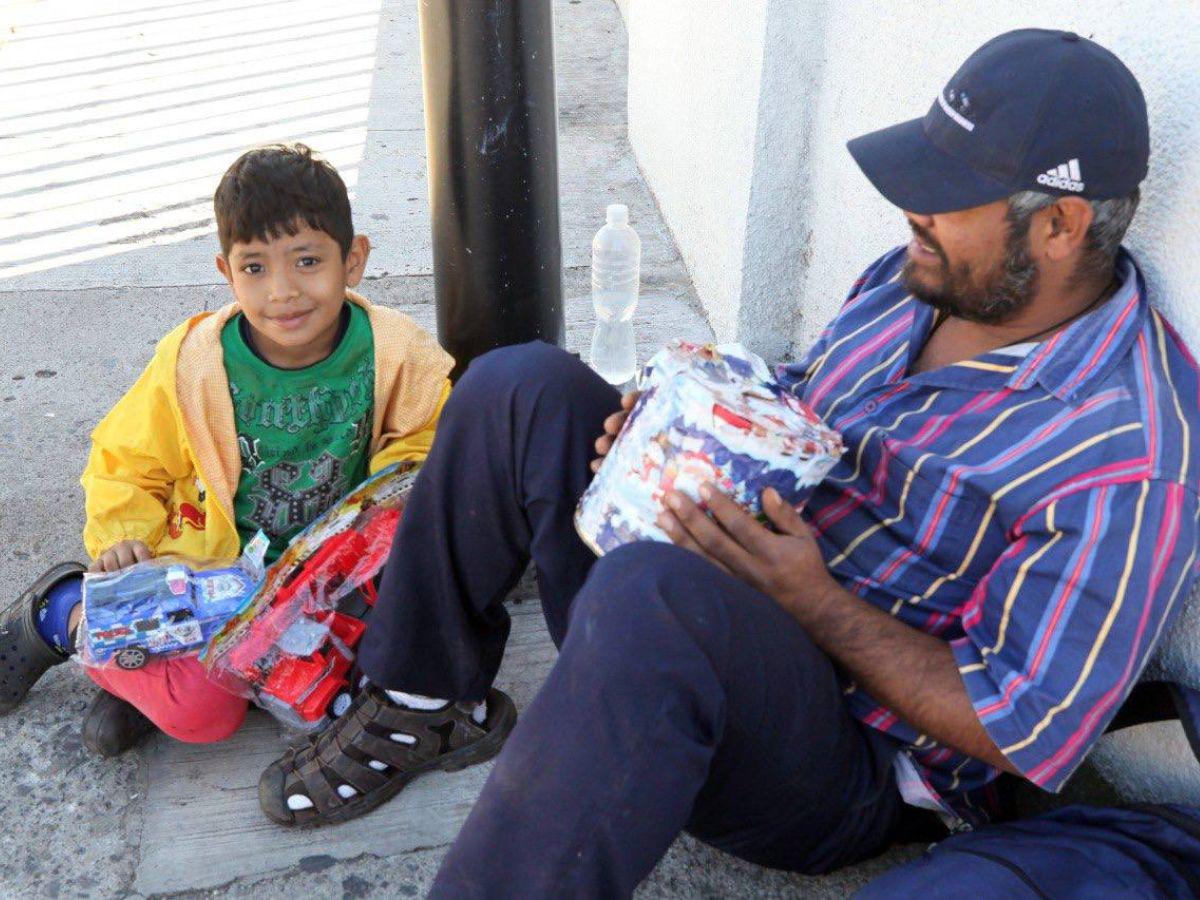 Pequeños detalles, grandes sonrisas: Niños disfrutan del trineo navideño de EL HERALDO