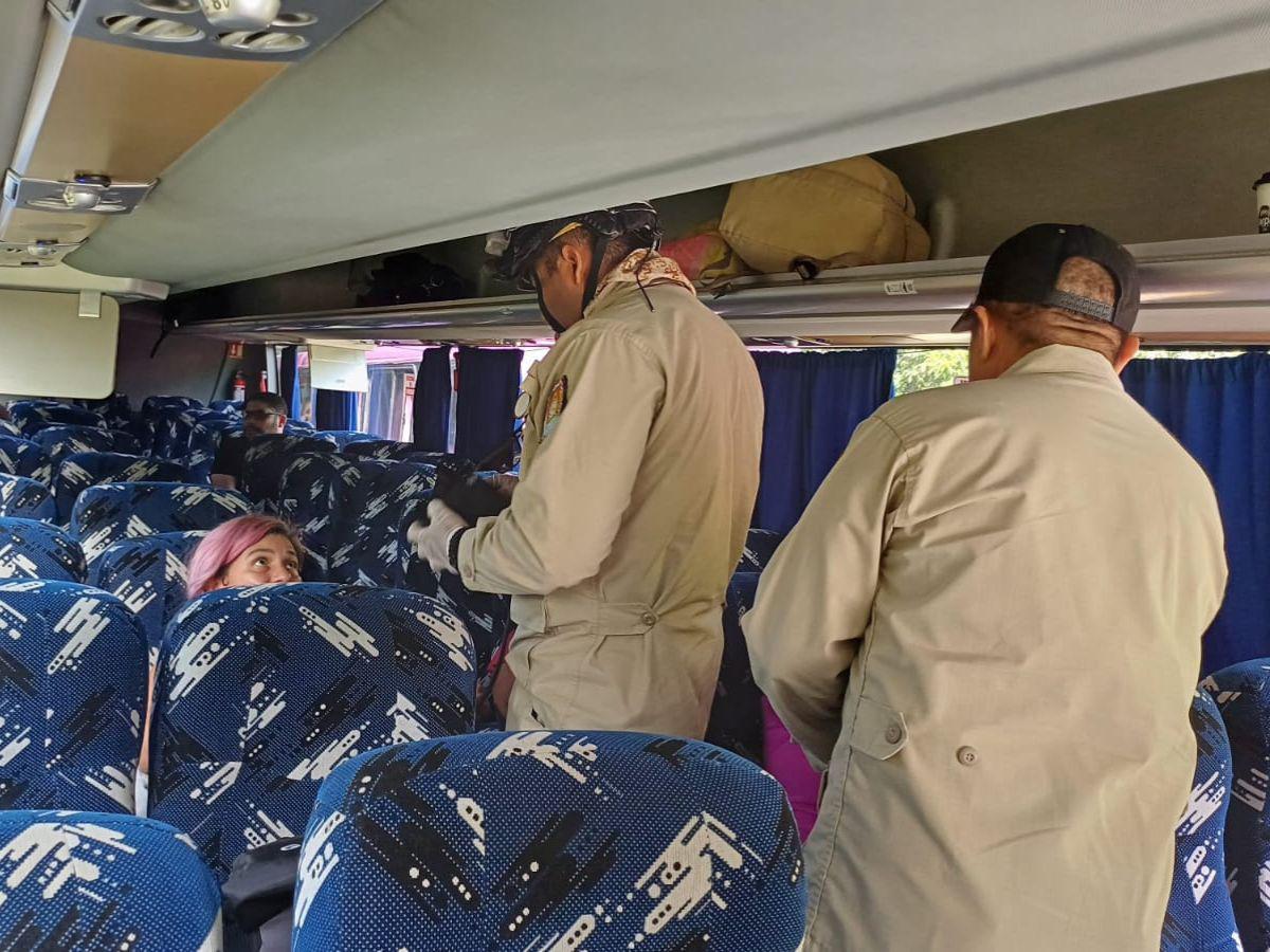 Los destrozos que dejó el choque de buses en Guasaule, Choluteca