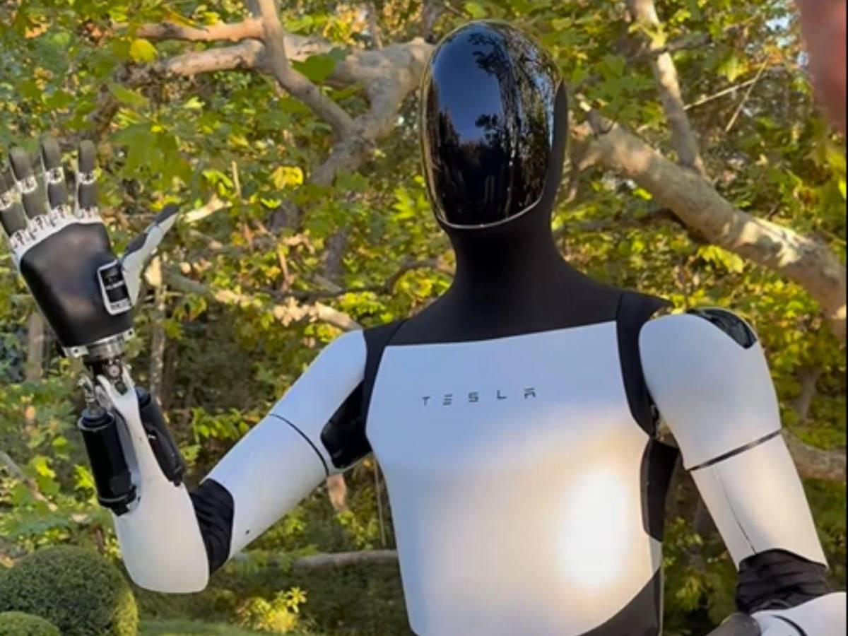 Así es el robot de Tesla que Kim Kardashian compró: “Puede regar plantas”