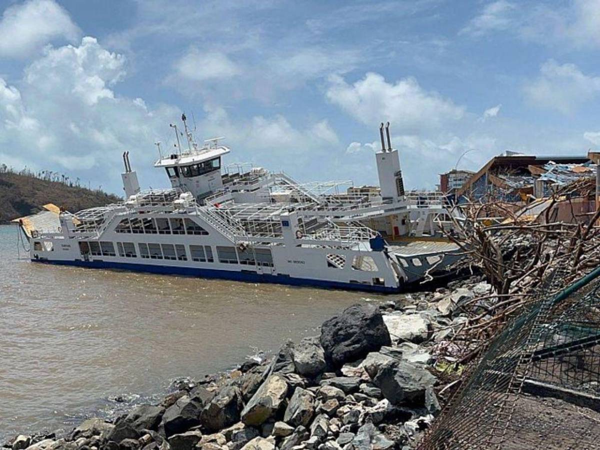 Decenas de muertos y desastres en casas en Mayotte, la isla más pobre de Francia