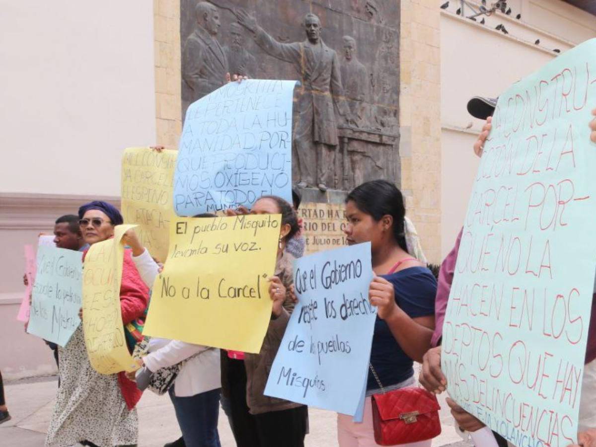 Misquitos protestan en el Congreso: rechazan construcción de megacárcel