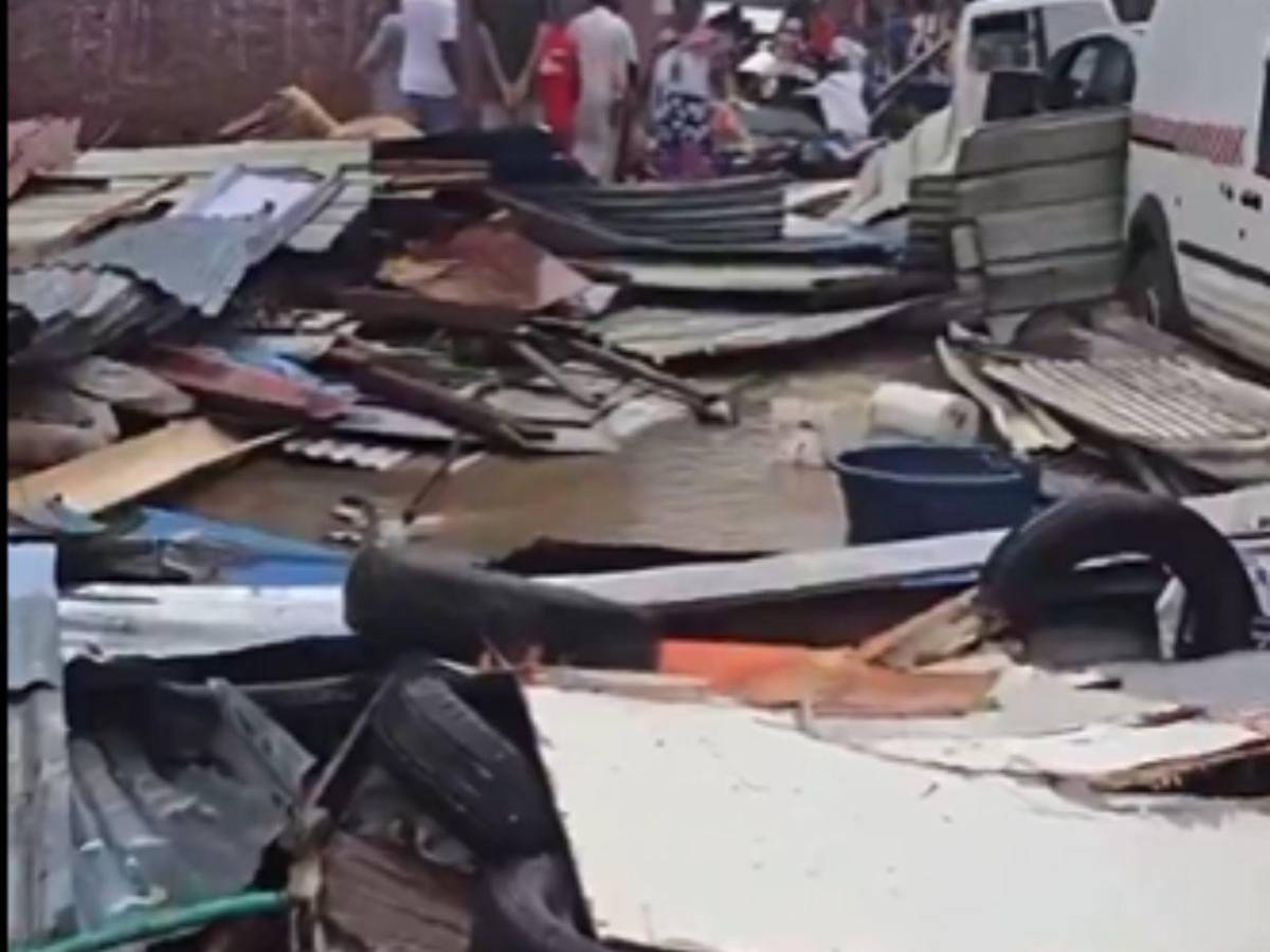 Decenas de muertos y desastres en casas en Mayotte, la isla más pobre de Francia