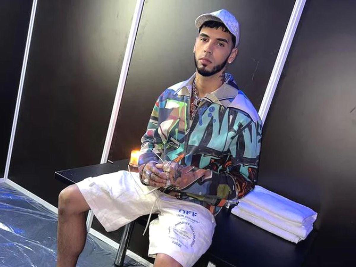 Expareja de Anuel AA denuncia que el artista la amenazó a muerte