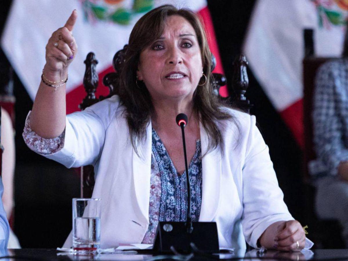 Presidenta de Perú retira embajada en México, luego de que AMLO la llamara “espuria”