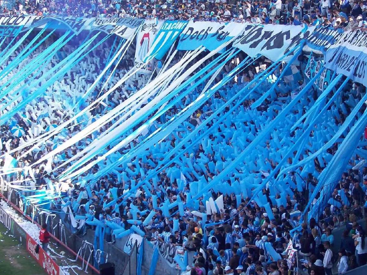 Un muerto y varios hinchas heridos cuando viajaban para presenciar final de Copa Sudamericana