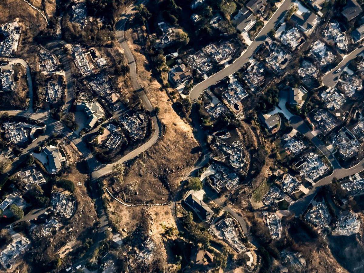 Impactantes fotos aéreas de los incendios de Los Ángeles