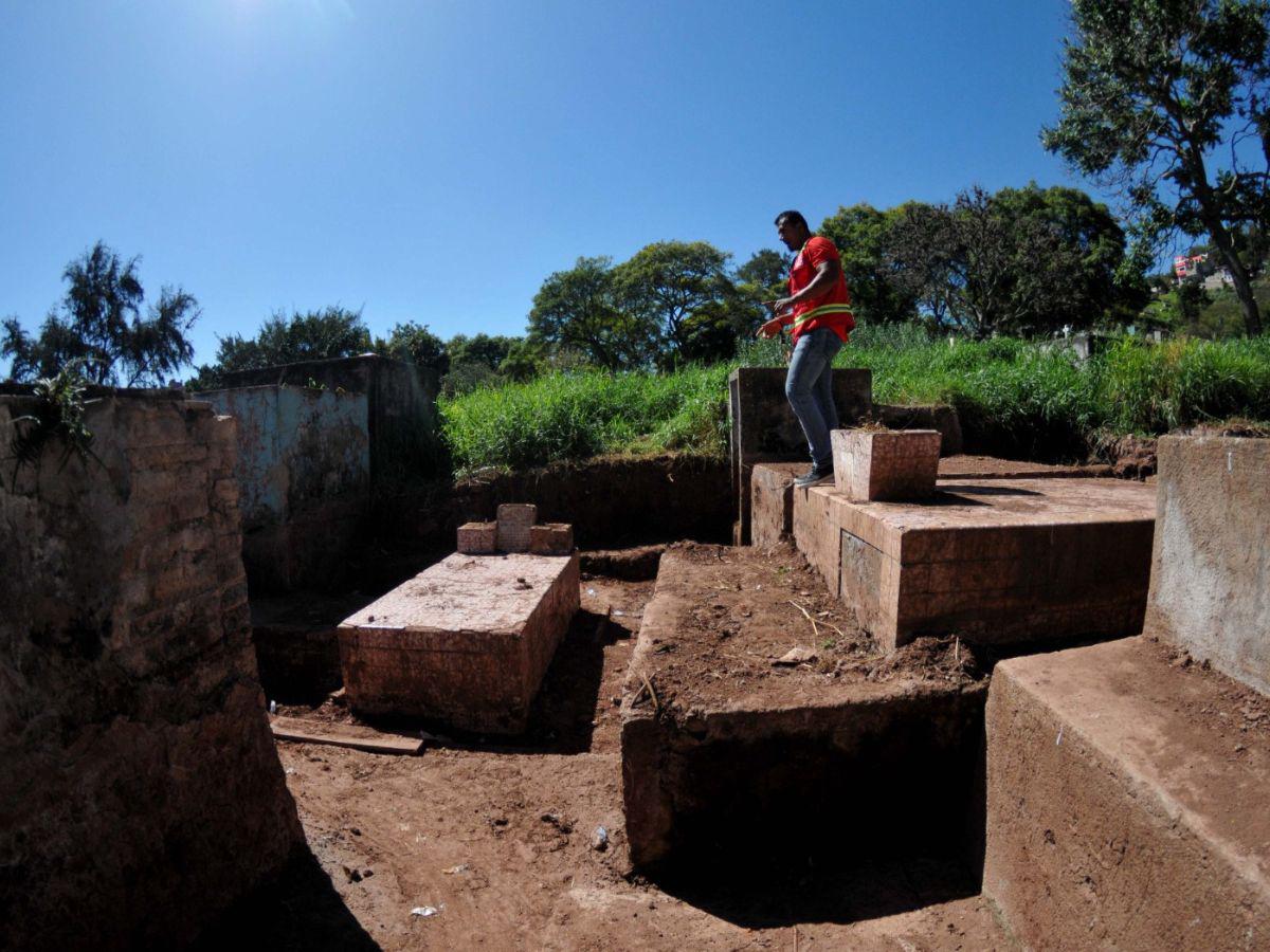 Hay más de mil tumbas perdidas en el Cementerio General de la capital