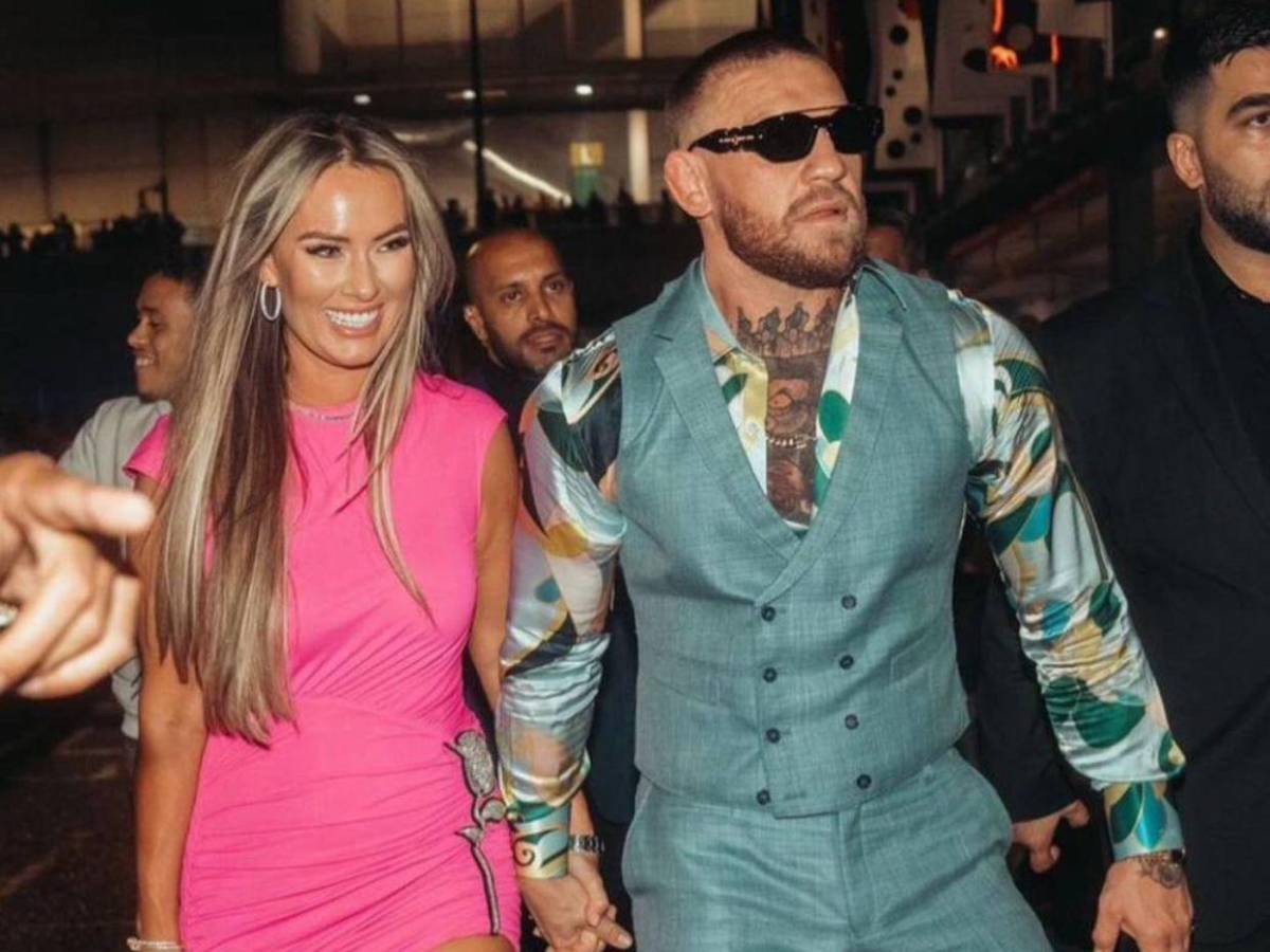 Dee Devlin, esposa de Conor McGregor, cuestiona a mujer que lo denunció