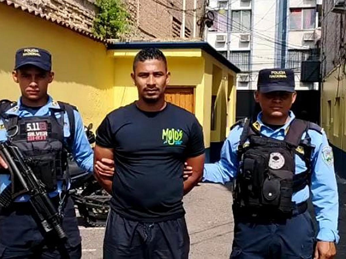 Hombre apuñala a compañera de trabajo en restaurante del bulevar Morazán