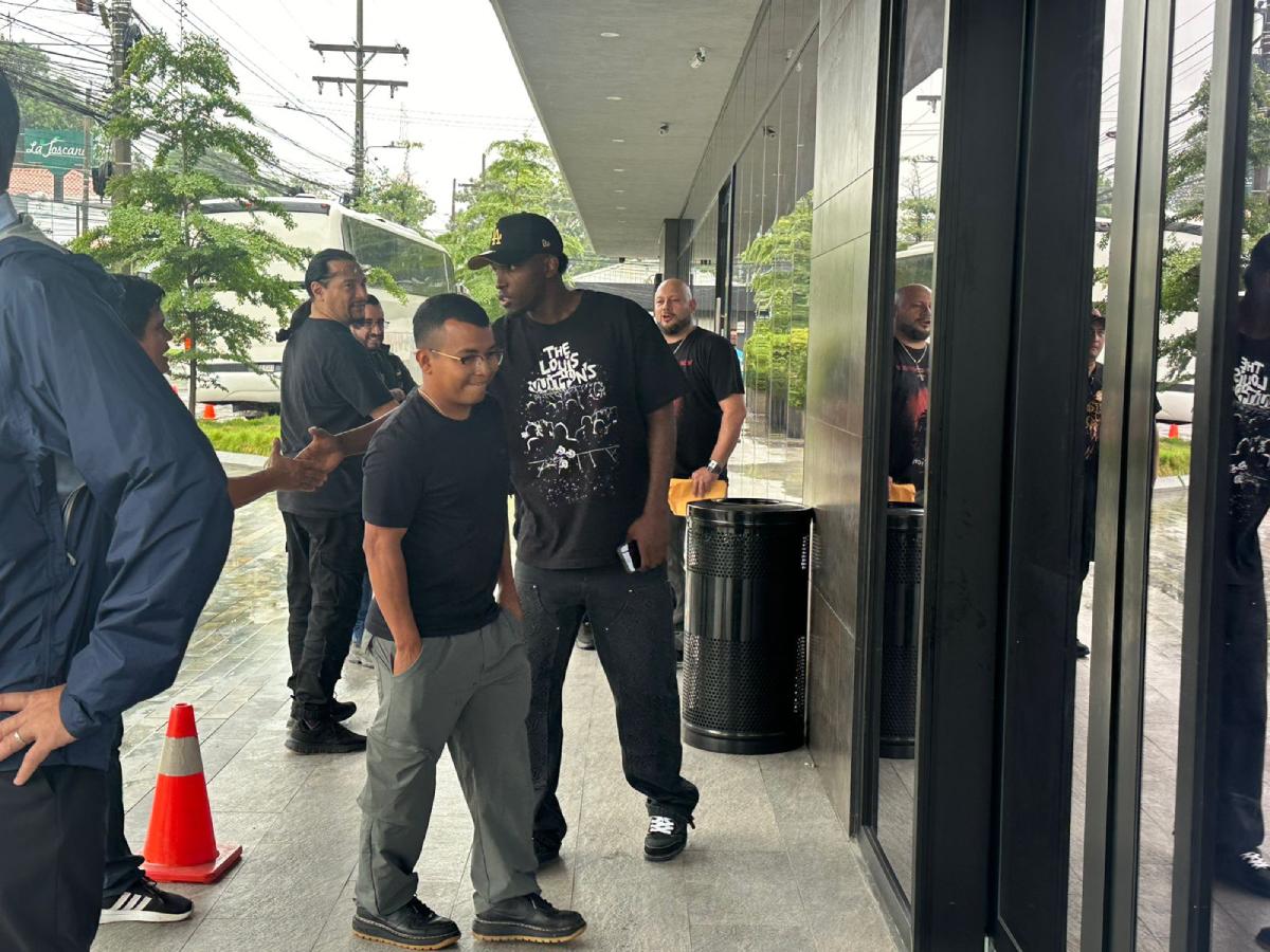 En fotos: Selección de Honduras recibe inesperada visita previo a partido ante México