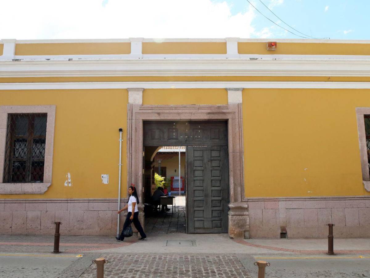 Explorando el saber en la Biblioteca Nacional de Honduras