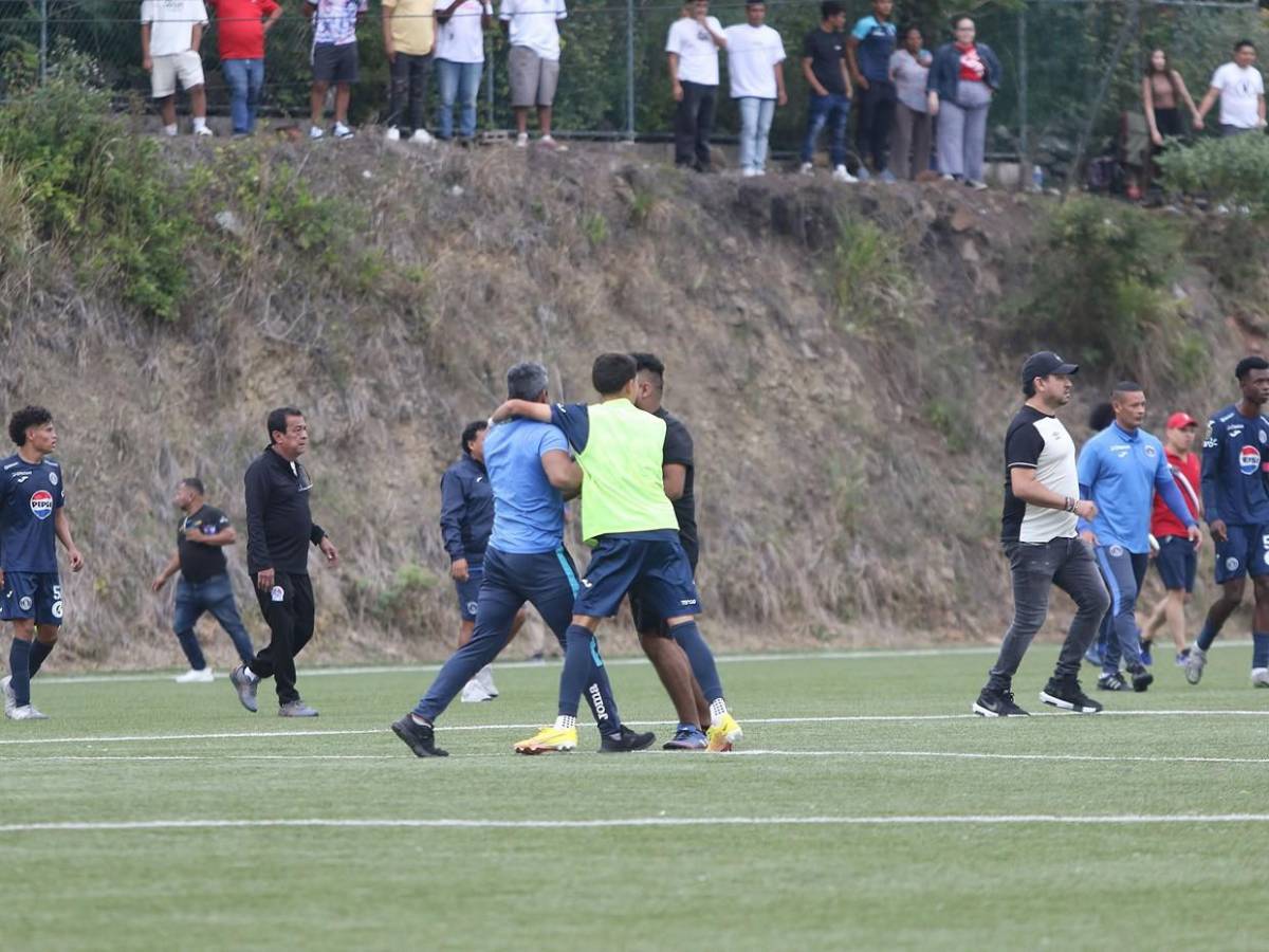 Violencia opaca la final del torneo de reservas entre Olimpia y Motagua