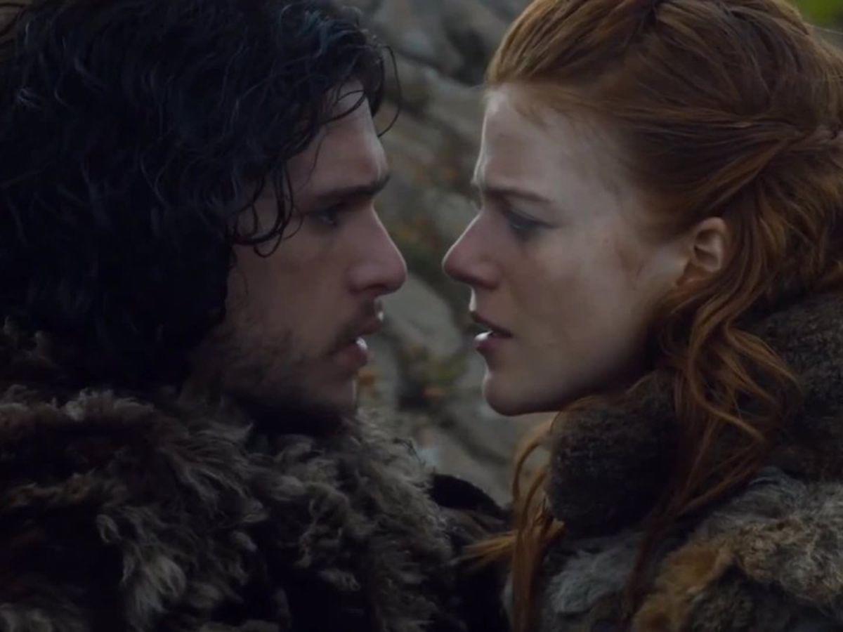 Jon Snow e Ygritte se enamoraron dentro y fuera del universo de Game of Thrones.