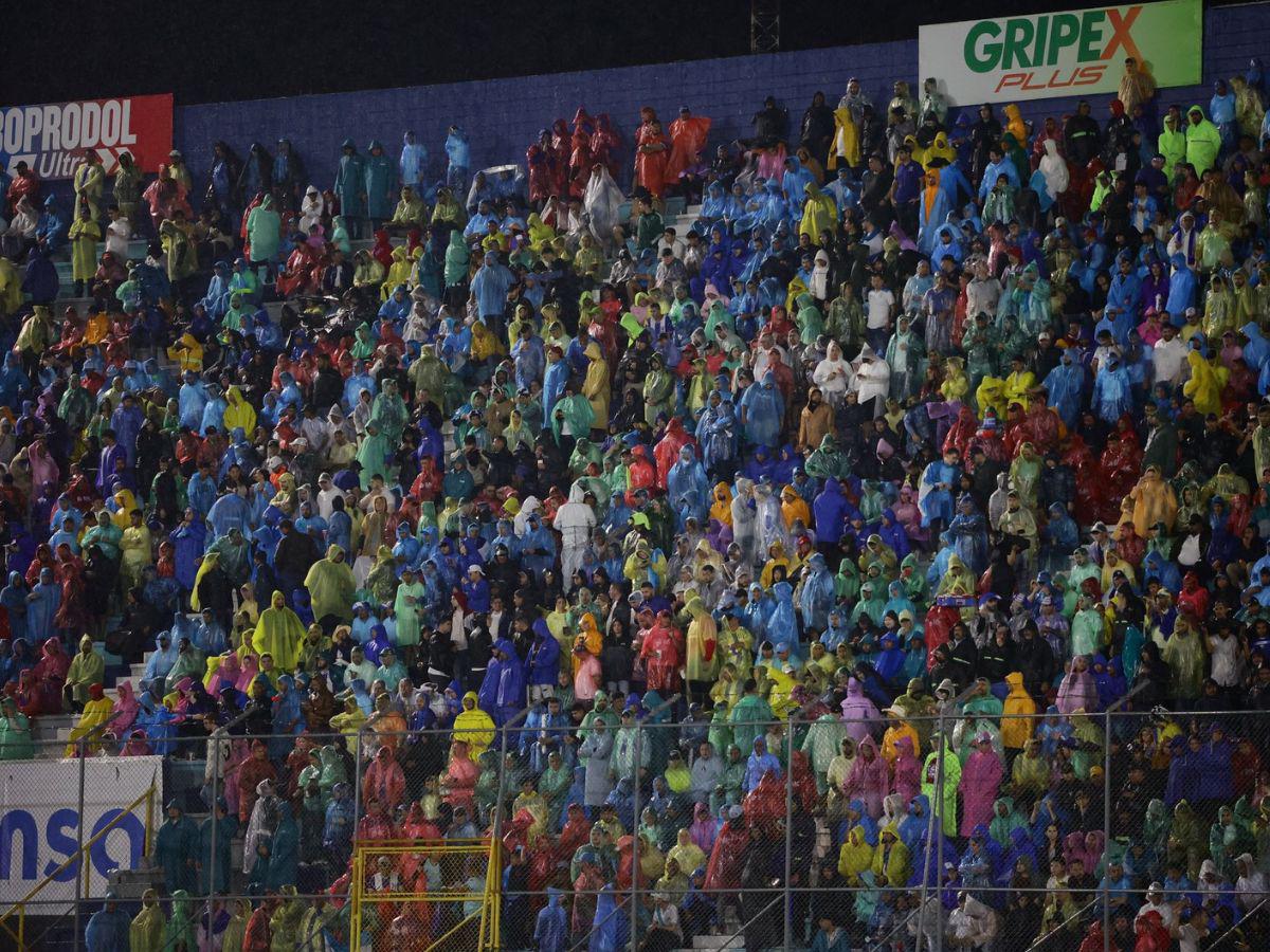 Honduras vs México: Las bellezas presentes en el Estadio Morazán de San Pedro Sula