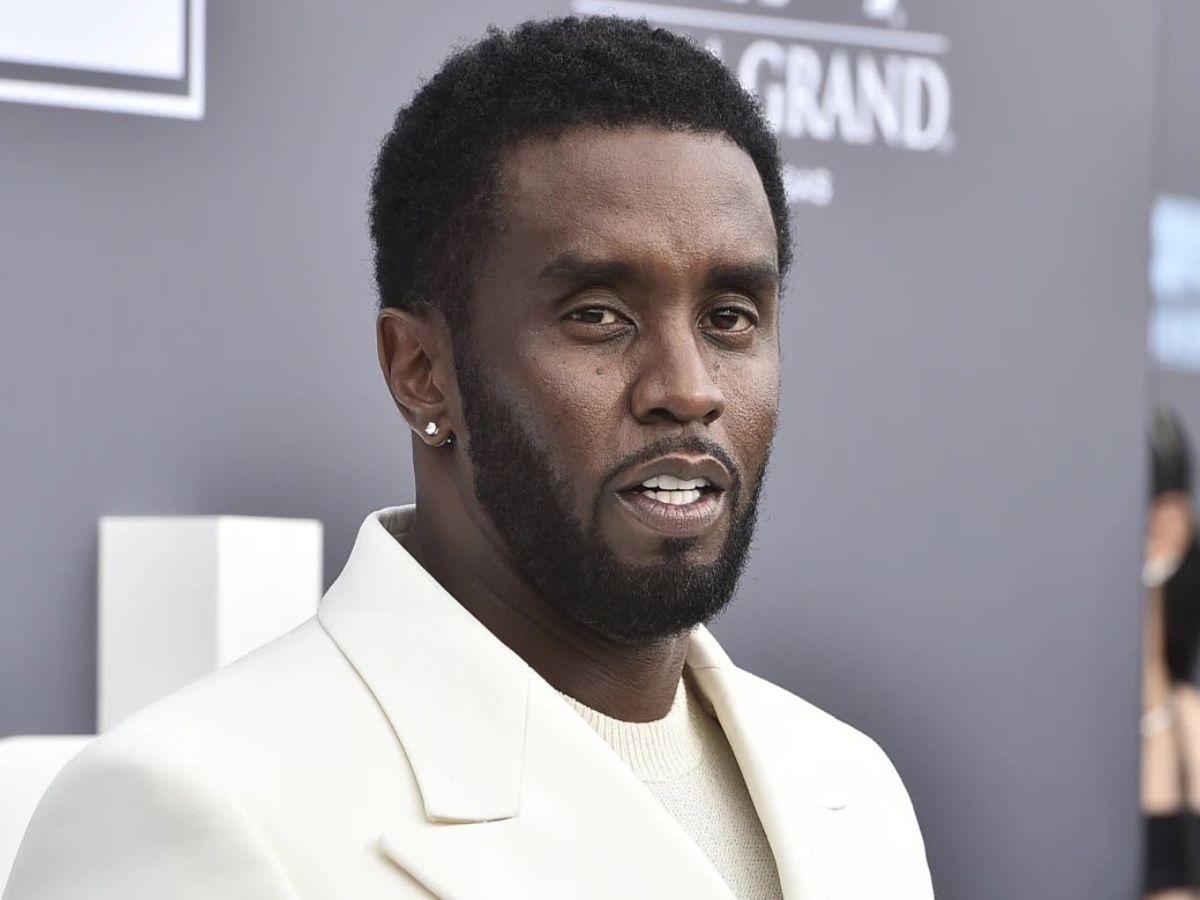 Hermanastro de Tupac dice que “Diddy” Combs mintió en su declaración sobre el crimen del rapero