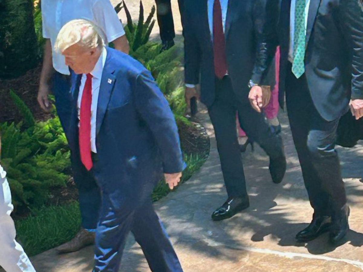 Trump llegando al tribunal federal de Miami.