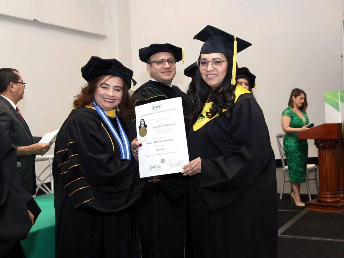 La UTH celebra la graduación de más de 200 alumnos