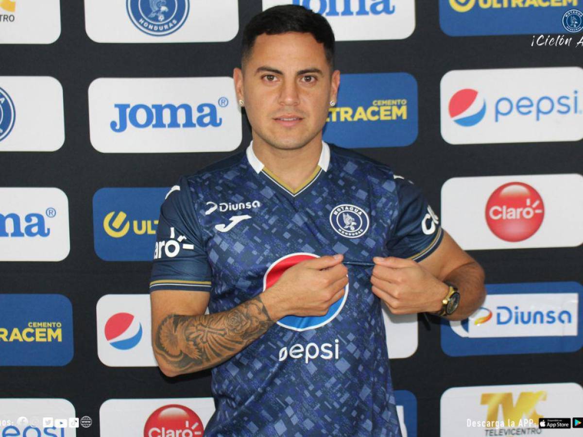 Motagua confirma el fichaje del delantero argentino Mauro Ortiz