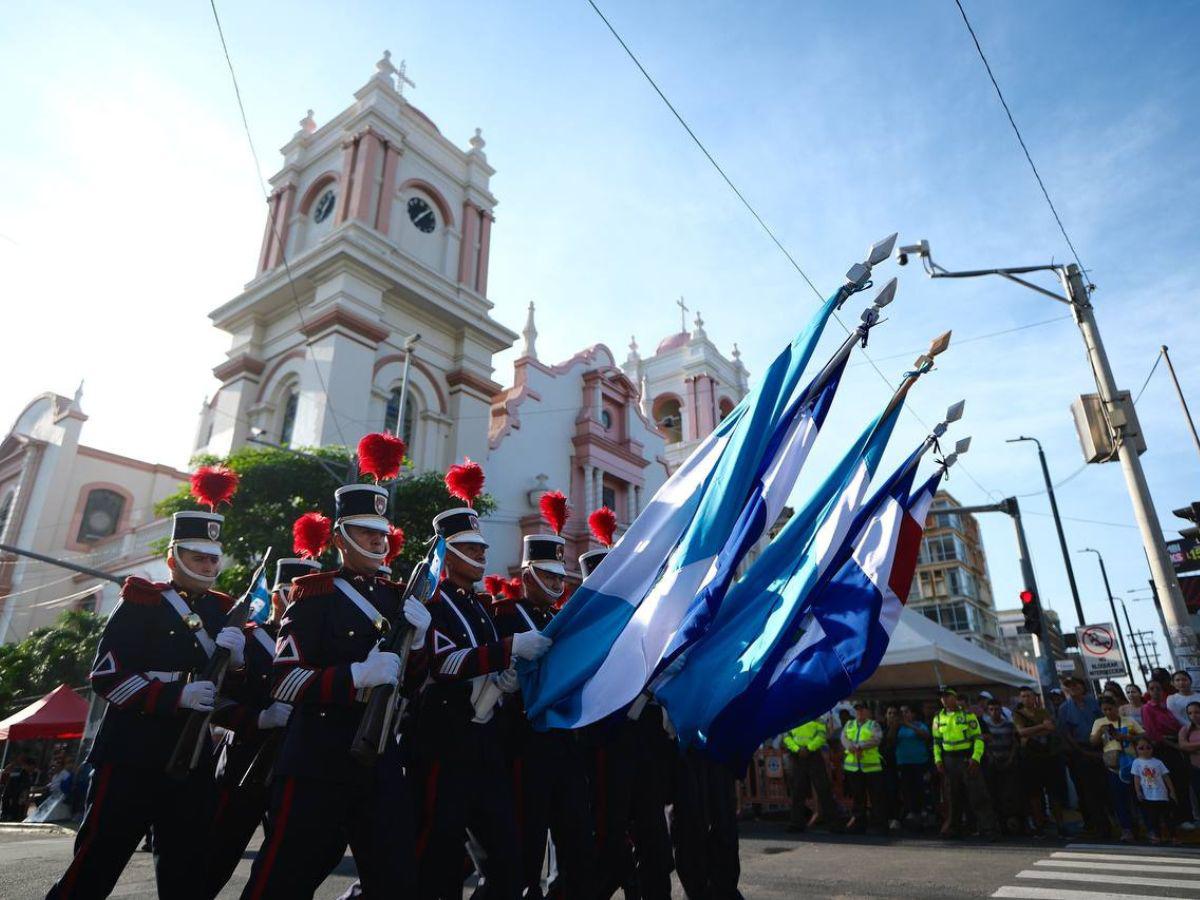 Inician los desfiles patrios 2024 en San Pedro Sula