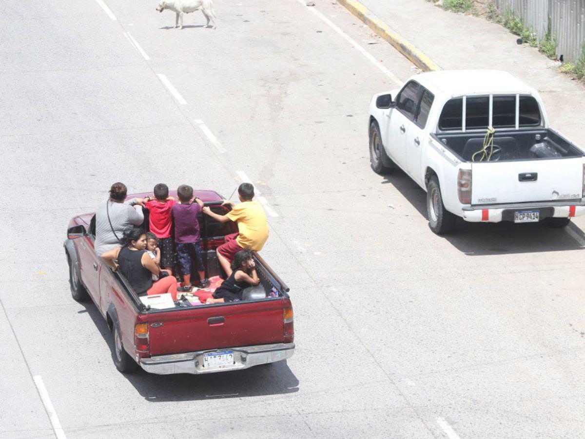 ¡Adiós vacaciones! Vuelven a Tegucigalpa personas que viajaron en Semana Morazánica