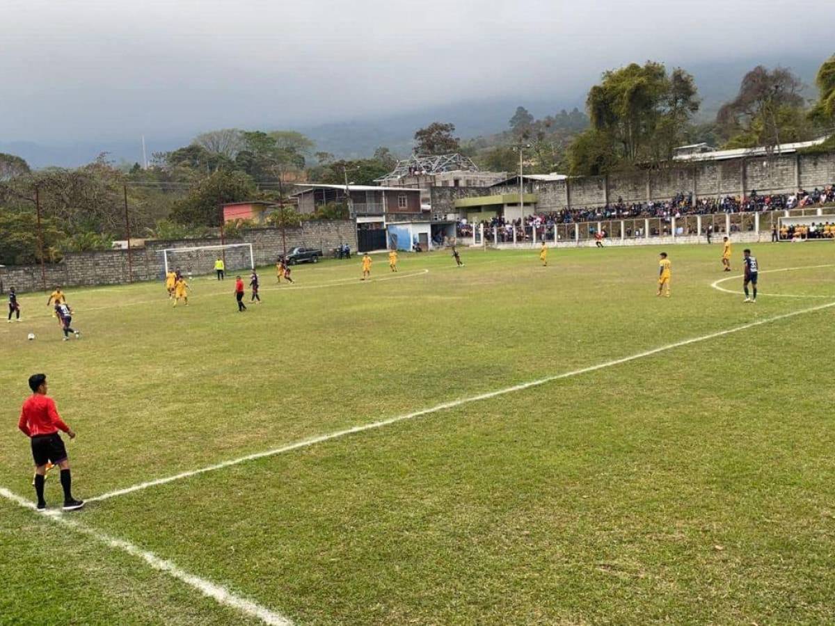 “La Tota” Medina, nuevo técnico de Motagua, se estrena con goleada de 7-0 en amistoso