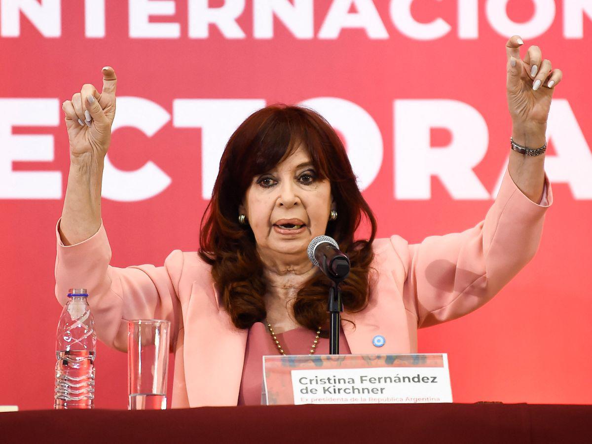 Kirchner pide publicar actas de elecciones en Venezuela por el “legado” de Chávez