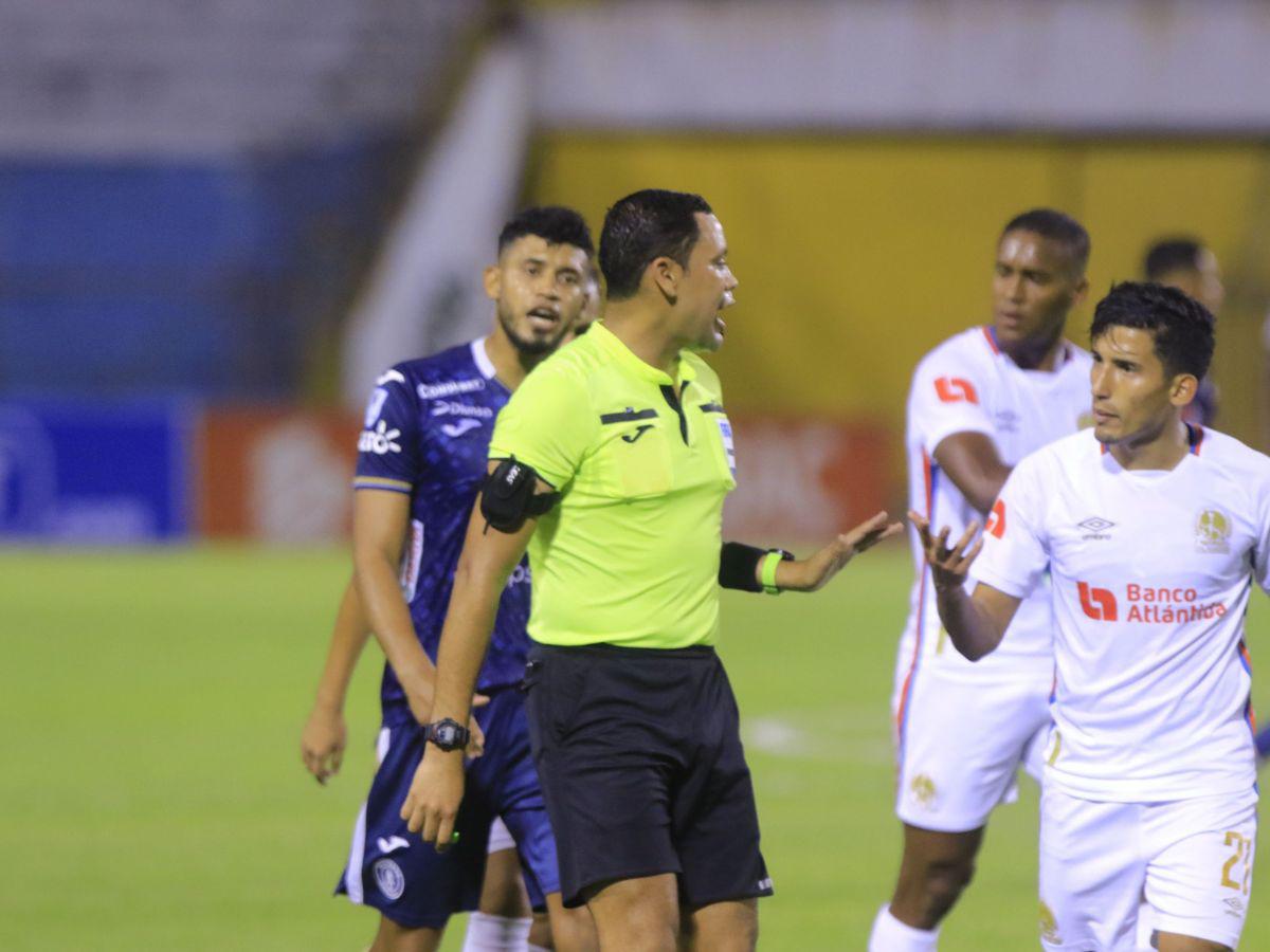 Motagua analiza castigo interno a Marcelo Pereira tras expulsión ante Olimpia