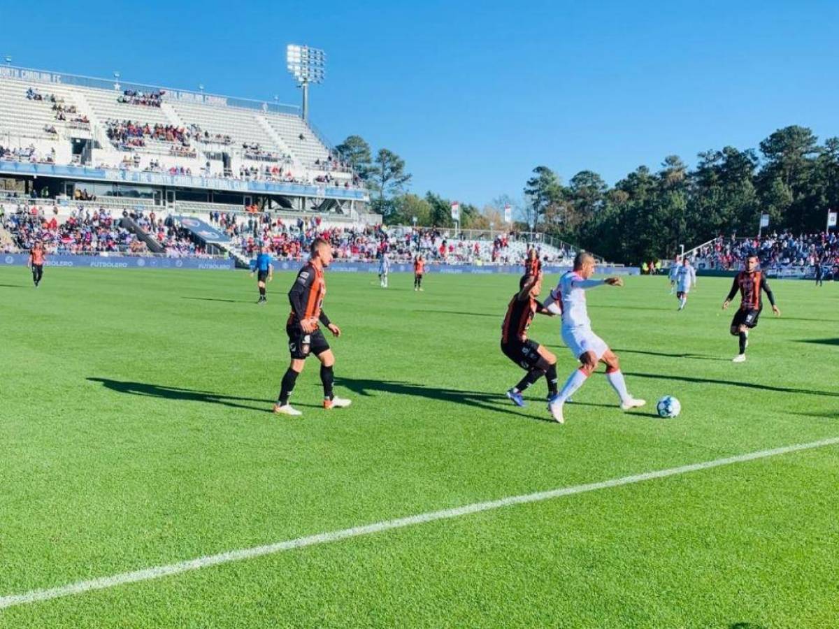 Olimpia pierde amistoso internacional 1-2 ante el Águila, de El Salvador, en Estados Unidos