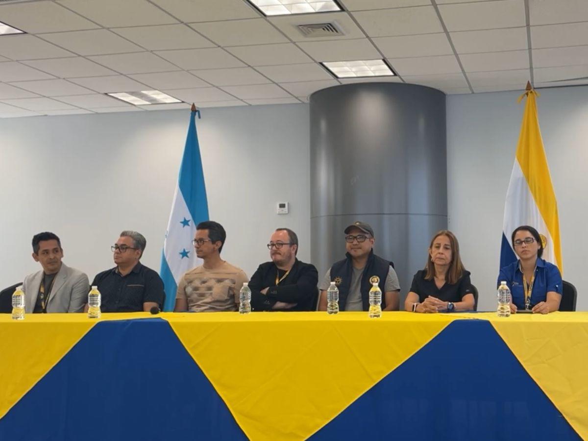 El 7 de mayo se integró una mesa técnica formada por académicos que explicaron con argumentos científicos los motivos de la contaminación en la capital.