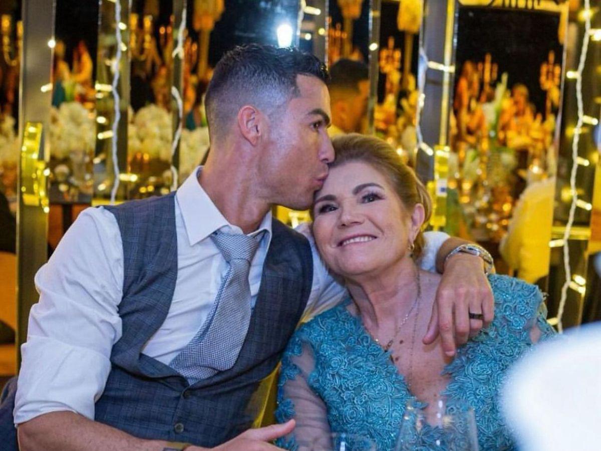 CR7 le da regalo a su mamá valorado en medio millón de dólares