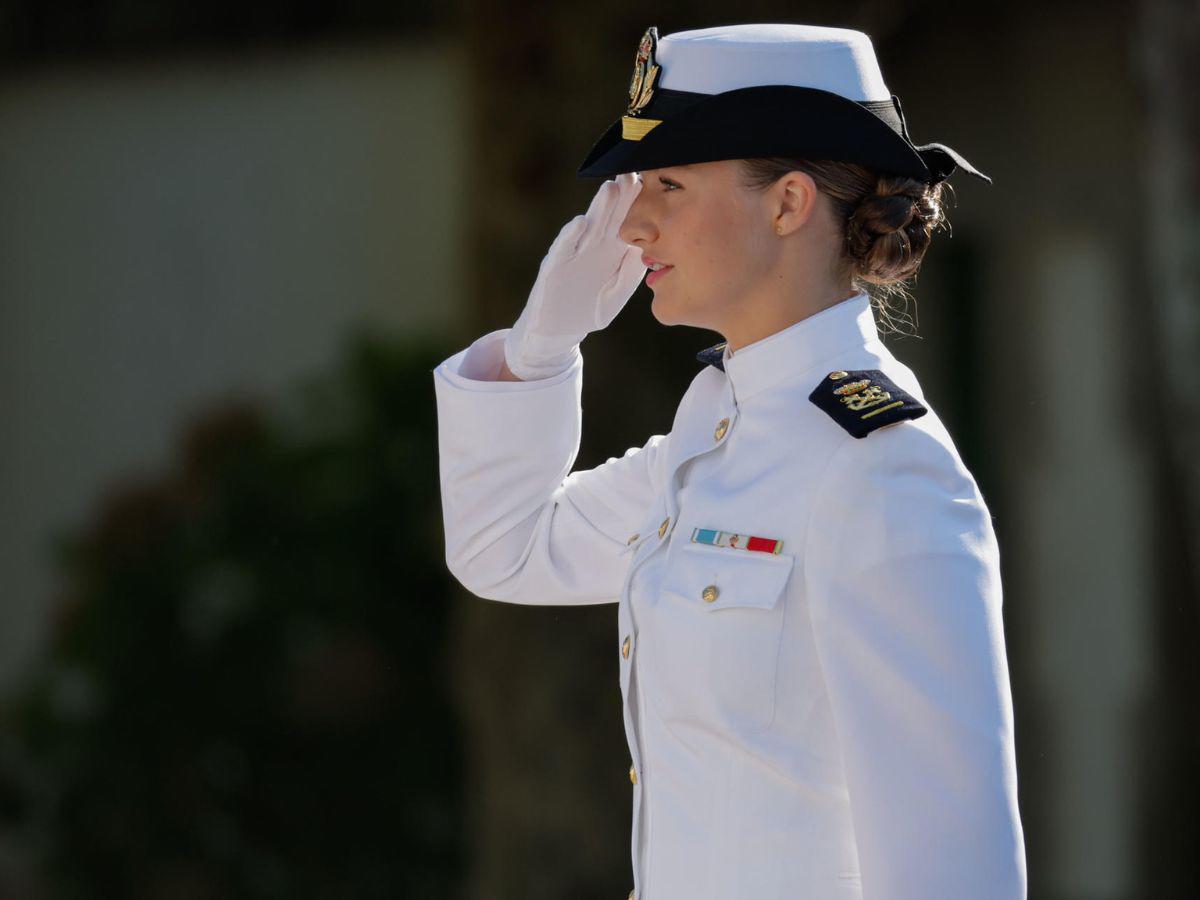 Primeras fotos de la princesa Leonor en la Escuela Naval de Marín en España