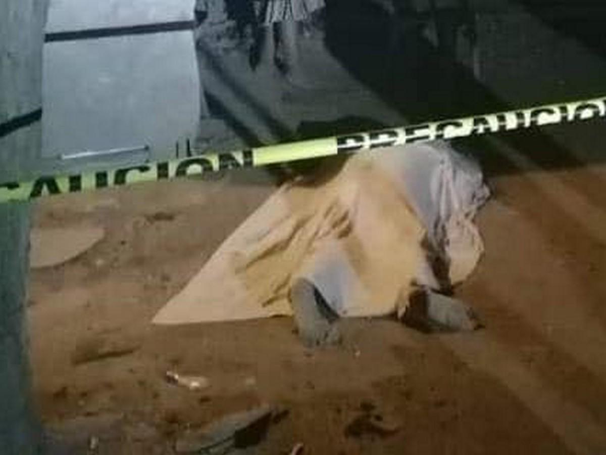 Matan a dos jóvenes frente a cancha de fútbol en Río Blanquito, Choloma