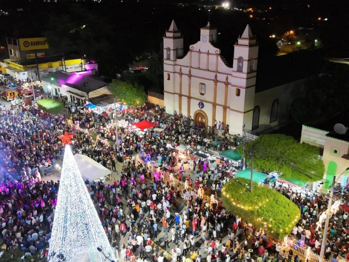 Con alegría y esplendor San Lorenzo da la bienvenida a la Navidad 2024