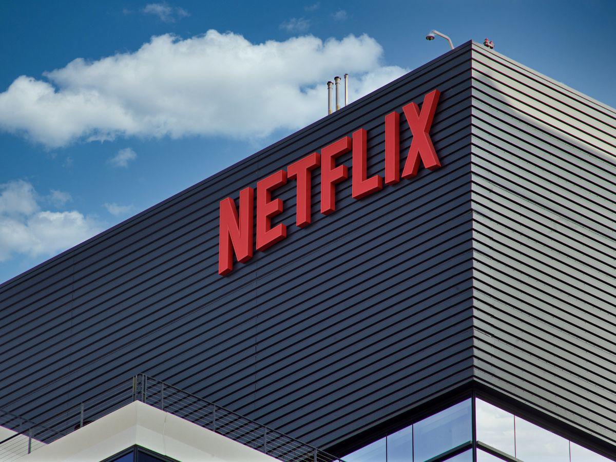 Netflix envía por correo su último DVD