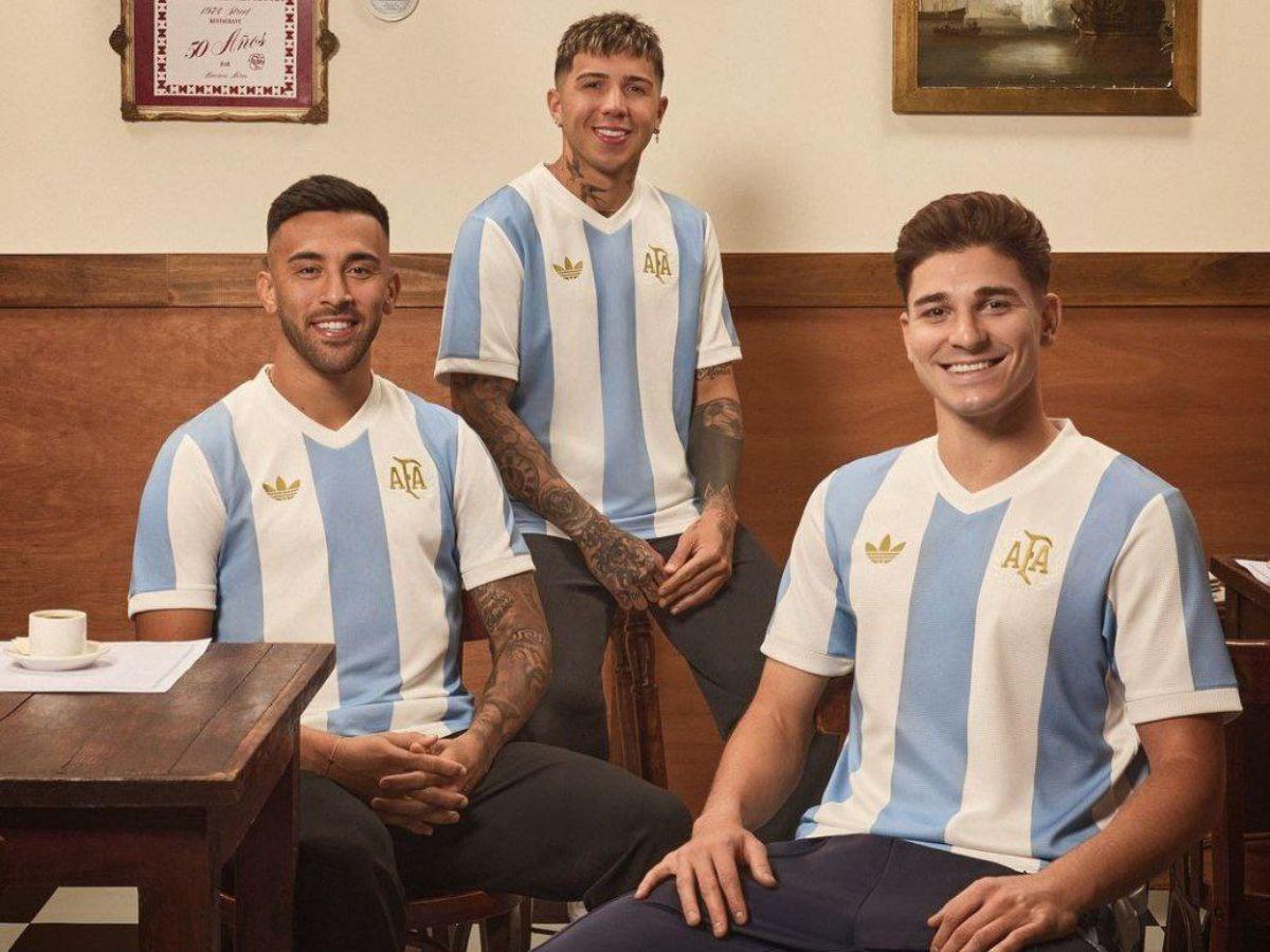 A lo retro, Argentina presenta su nueva camiseta inspirada en el Mundial de 1974