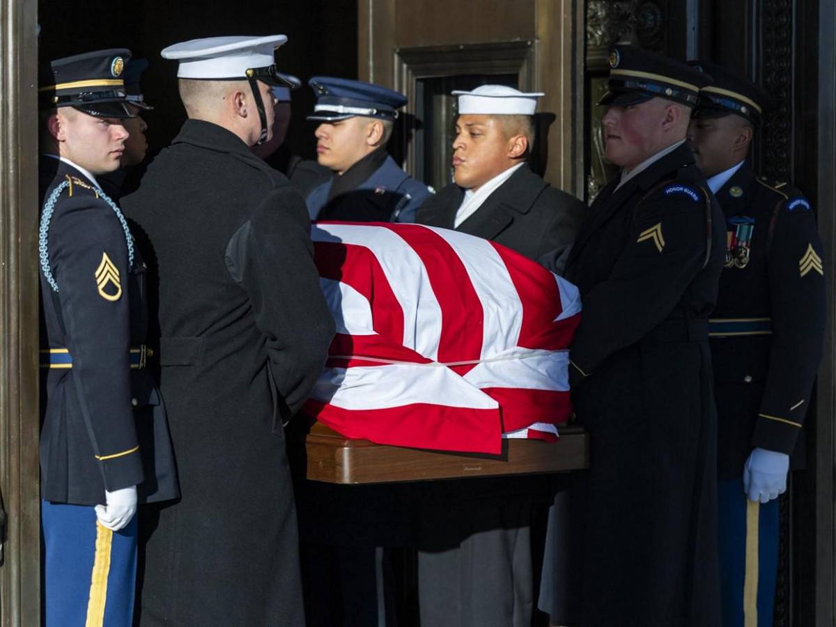 Jimmy Carter recibe homenajes póstumos en su funeral de Estado en Washington