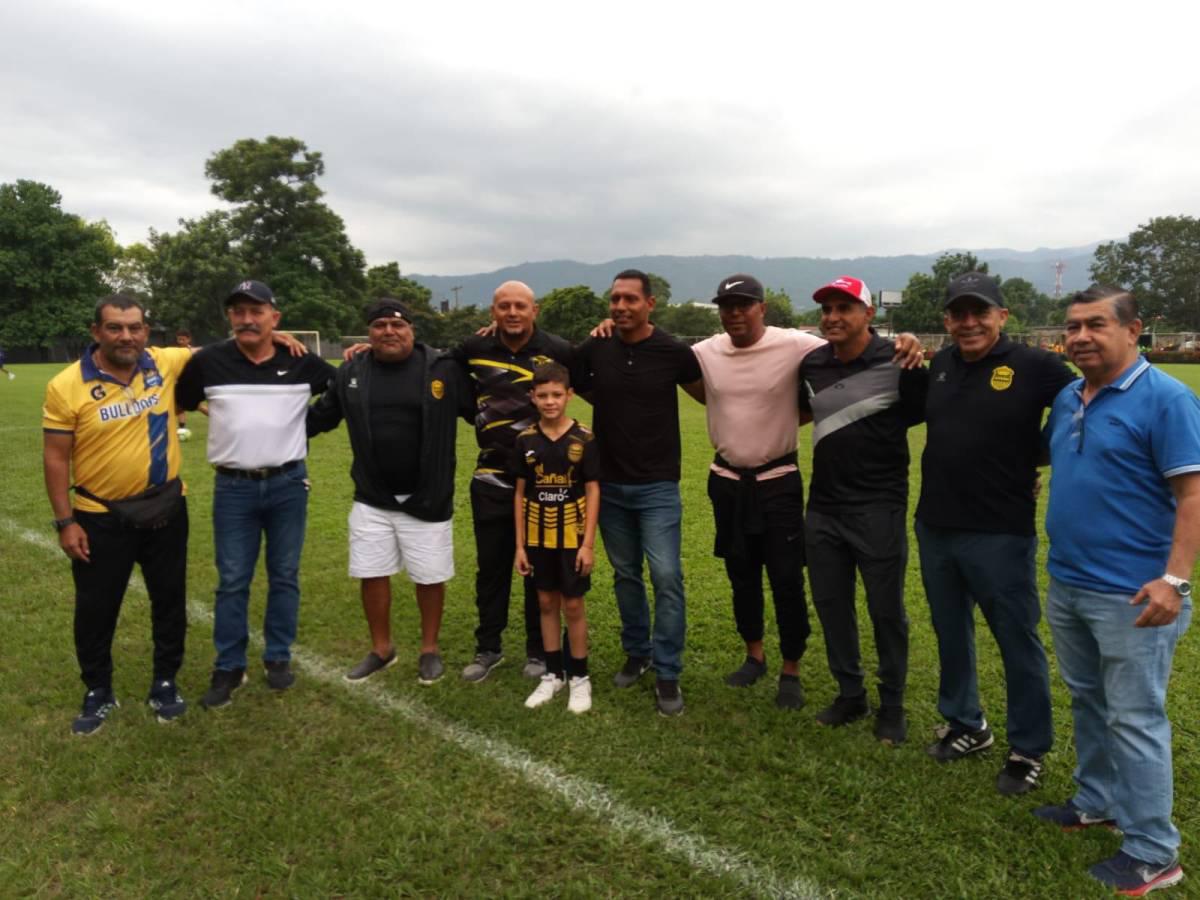 Mario “Pescado” Rodríguez se gradúa de la universidad luego de haber dejado el fútbol