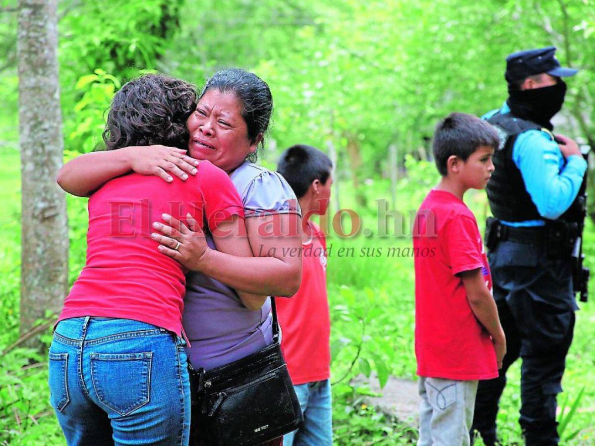 Padre de Kenia Alfaro, joven asesinada en Cortés: “Ella está en las manos de Dios y es lo que nos da fortaleza”