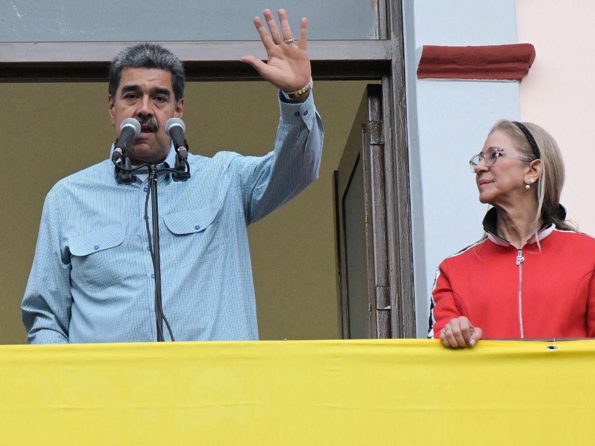 Maduro pide a EUA “sacar sus narices” de Venezuela por su apoyo a la oposición