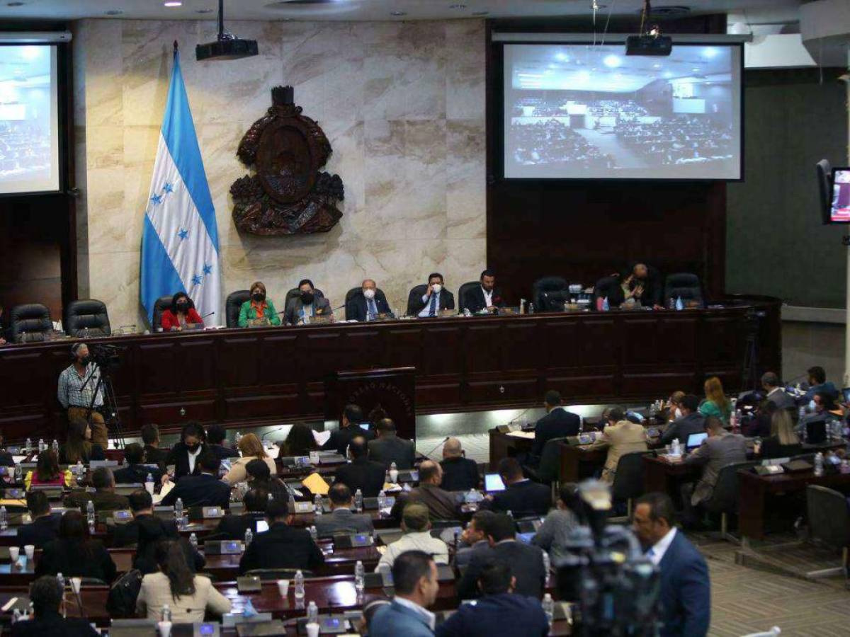 Bancada del Partido Nacional denunciará ante el Ministerio Público la entrega del bono navideño a diputados