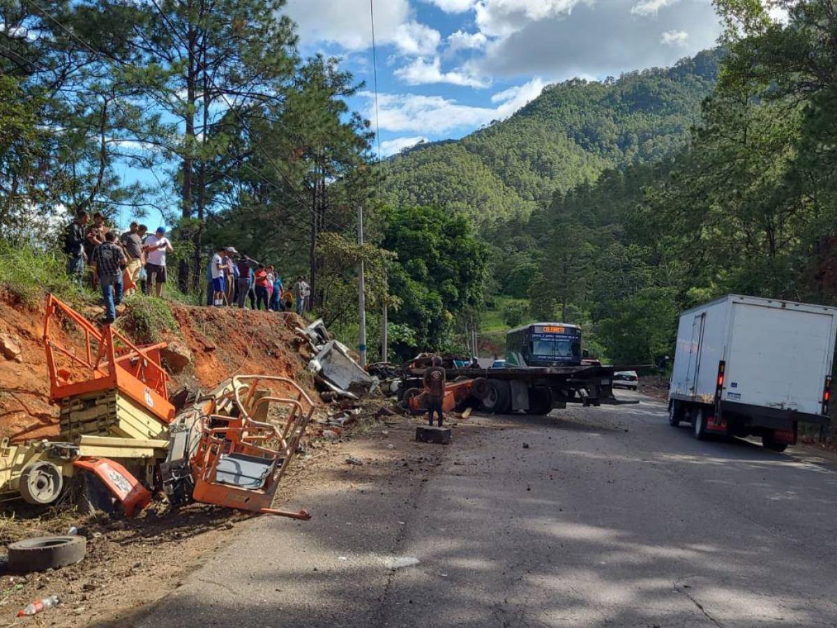 Dos muertos deja aparatoso accidente de tránsito en carretera que conduce a Danlí