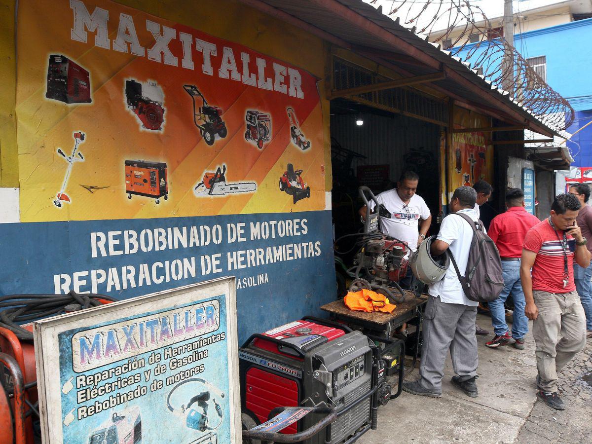 Talleres estacionarios: con mucha demanda y pocos técnicos en la capital