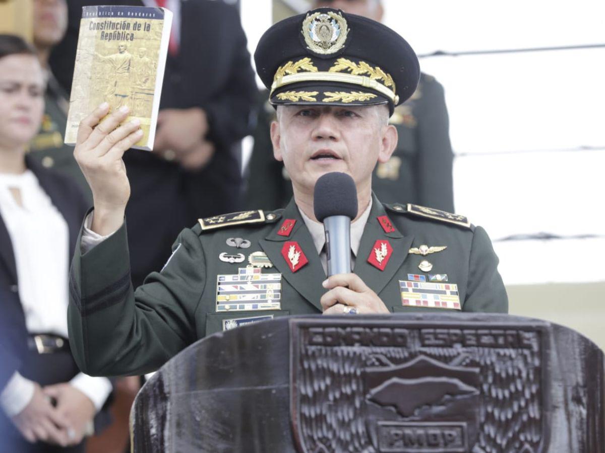 General Roosevelt Hernández: “Vamos a respetar la Constitución de toda serpiente como ocurrió en 2009”