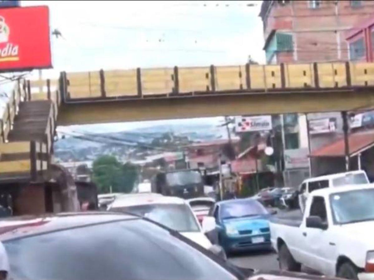 Albañil muere en extrañas circunstancias cuando colocaba cerámica en la colonia El Pedregal