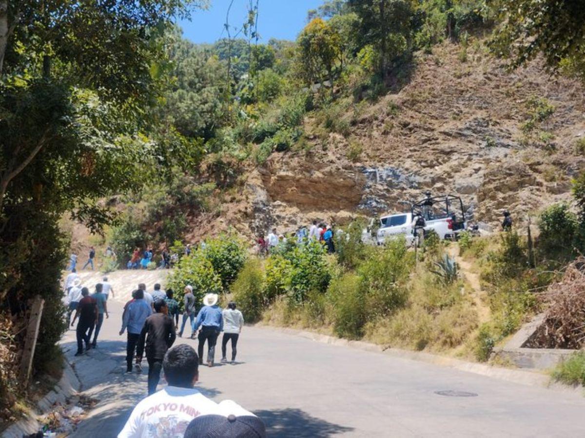 Reportan dos muertos en ataques a recintos electorales en México