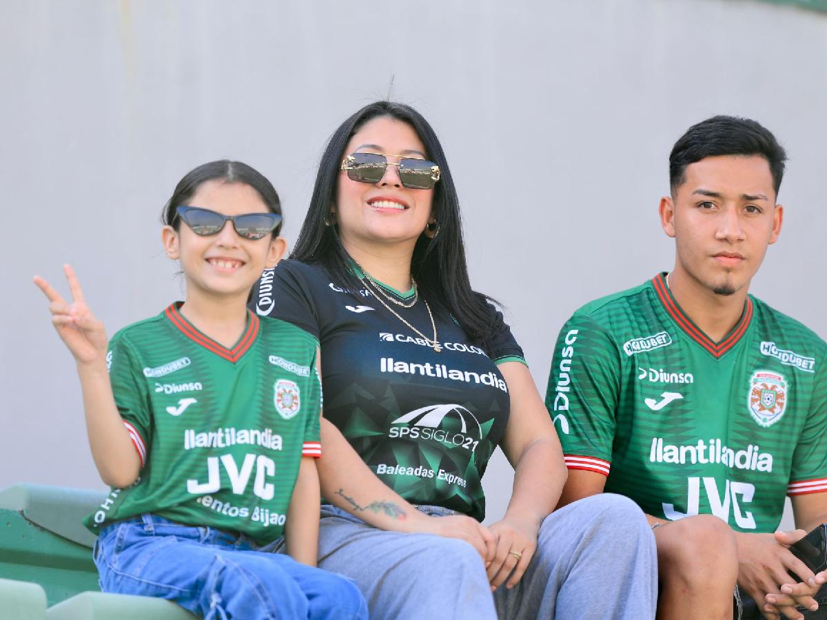 No se vio en TV: Abucheos contra Diego Vázquez y bellas chicas en el Marathón-Motagua