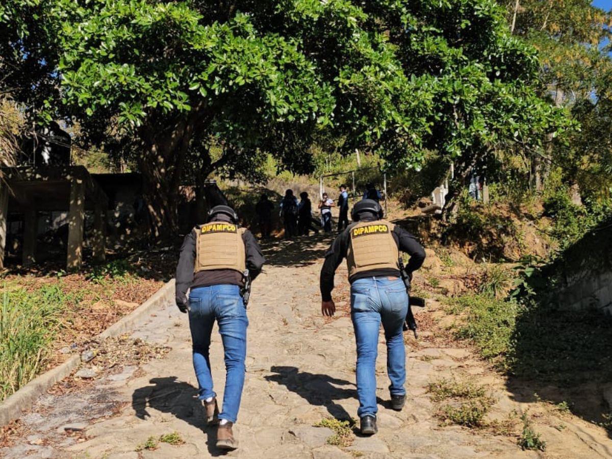 Capturan a hombre que atacó y cercenó a su mujer con un machete